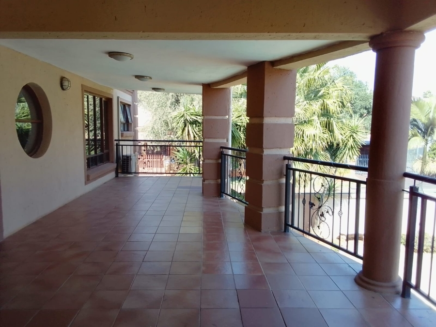 To Let 4 Bedroom Property for Rent in Safari Gardens North West
